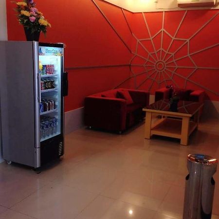 Wisma Asiatique Hotel Pekanbaru Exterior foto